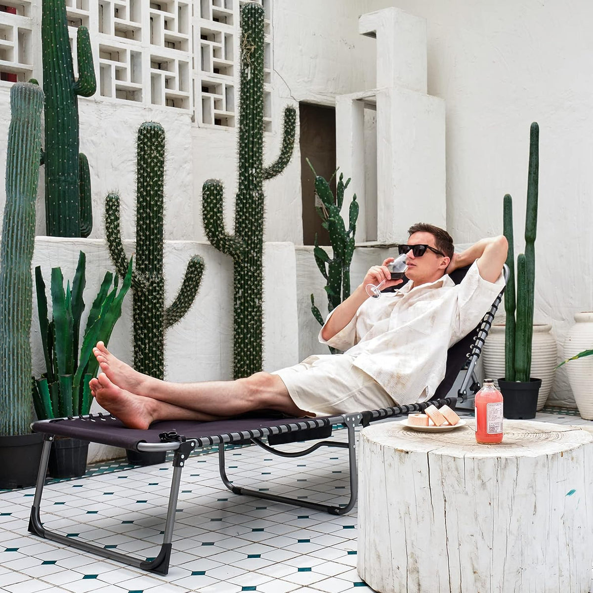Folding Chaise Lounge Chairs